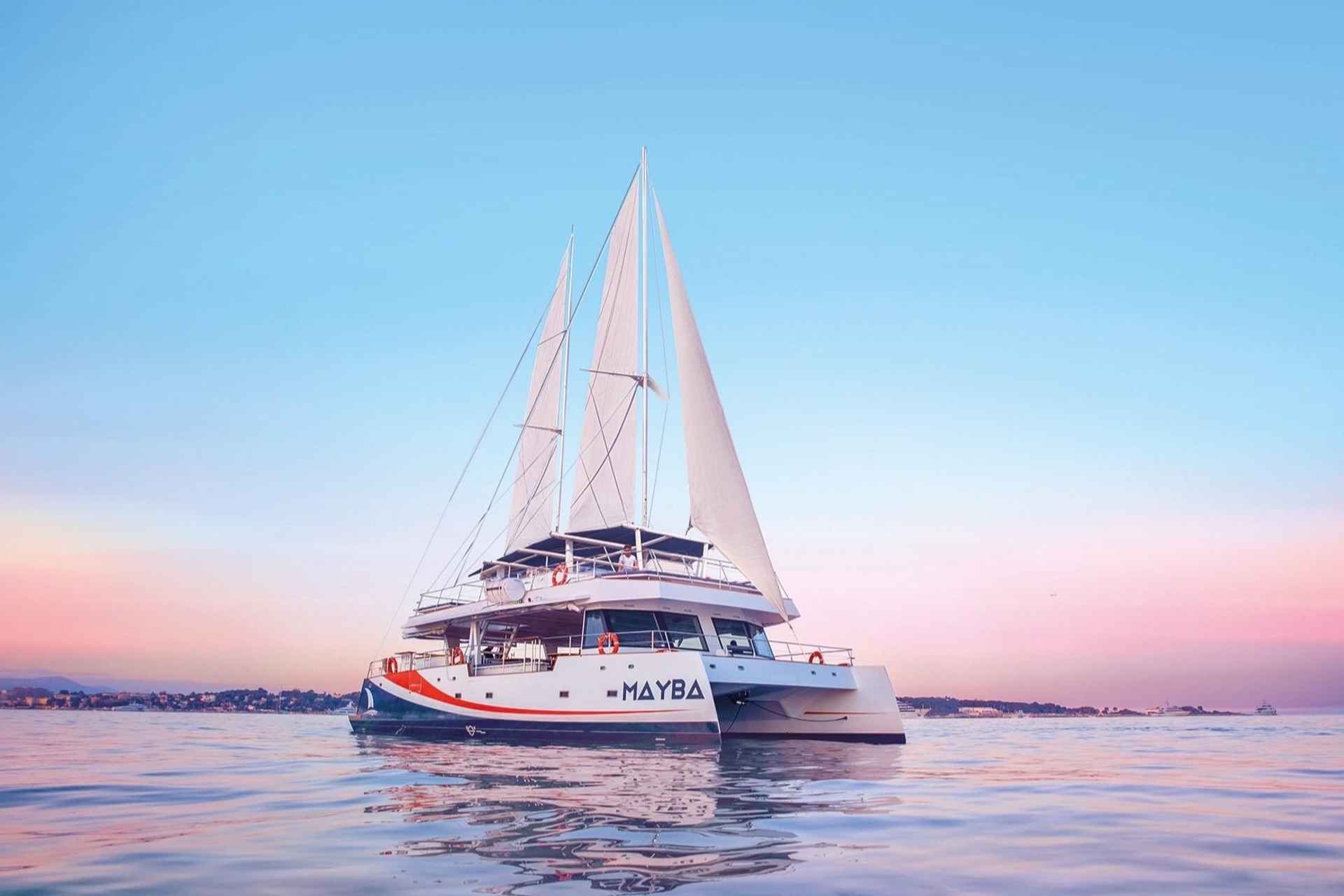 Nizza: Tramonto in mare su un maxi catamarano - Baie de Villefranche